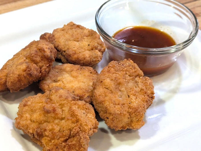 Crispy Gochujang Chicken Nuggets with Spicy Dipping Sauce